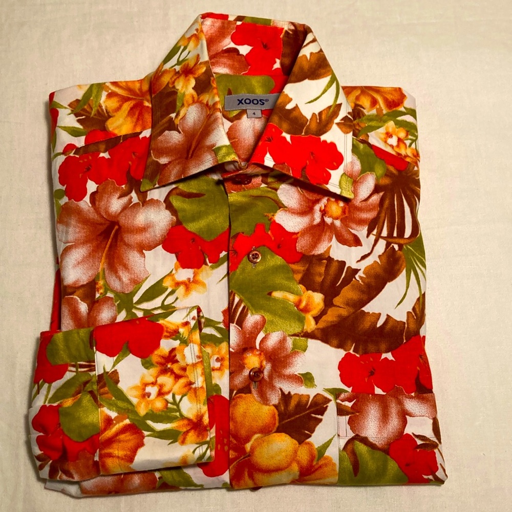 Xoos French floral hibiscus shirt size 4